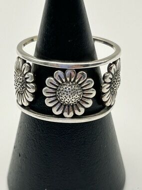 Sterling Silver Sunflower Band Ring